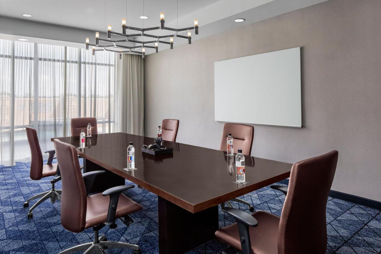 Courtyard By Marriott San Angelo Hotel Buitenkant foto