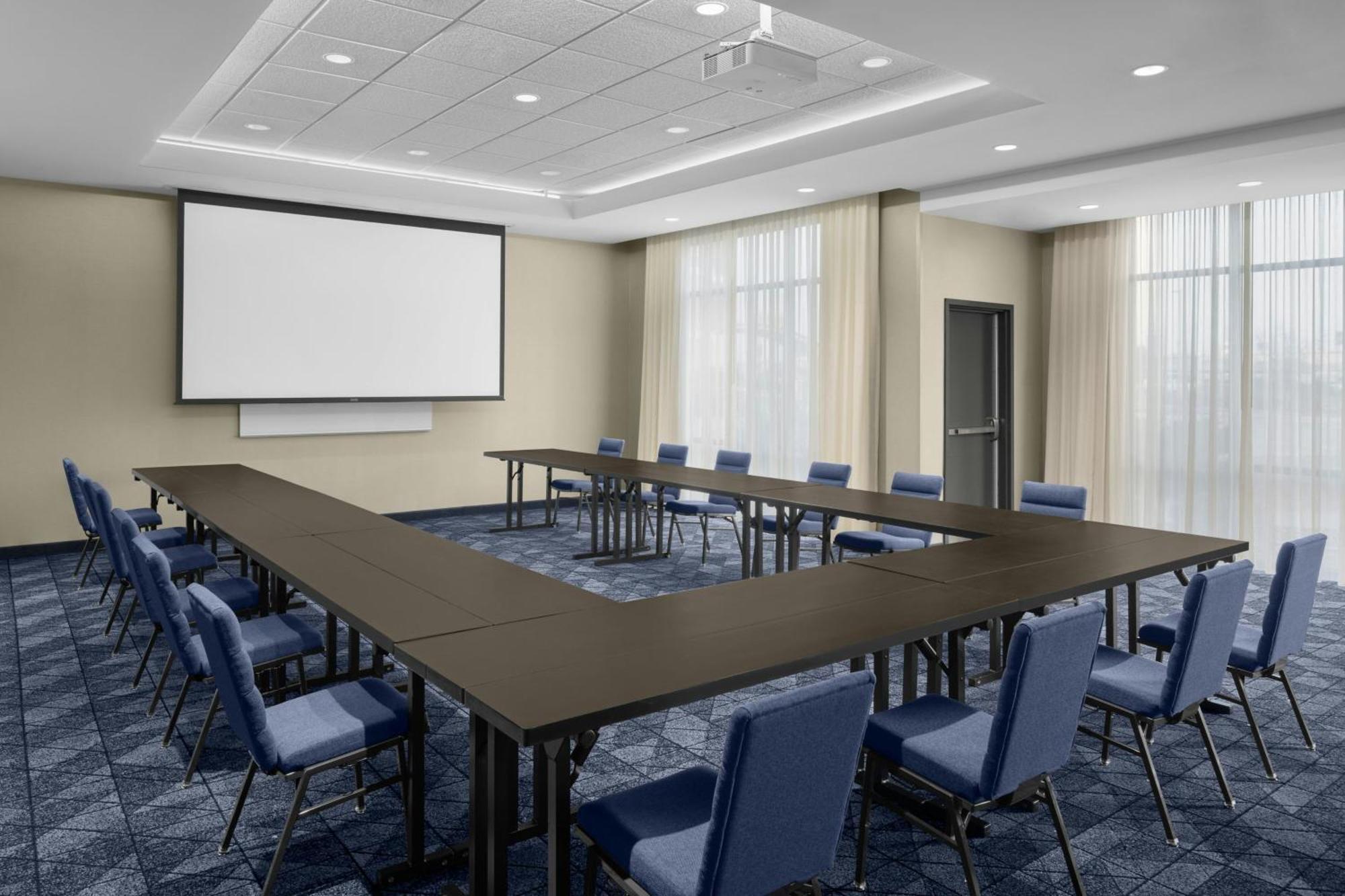 Courtyard By Marriott San Angelo Hotel Buitenkant foto